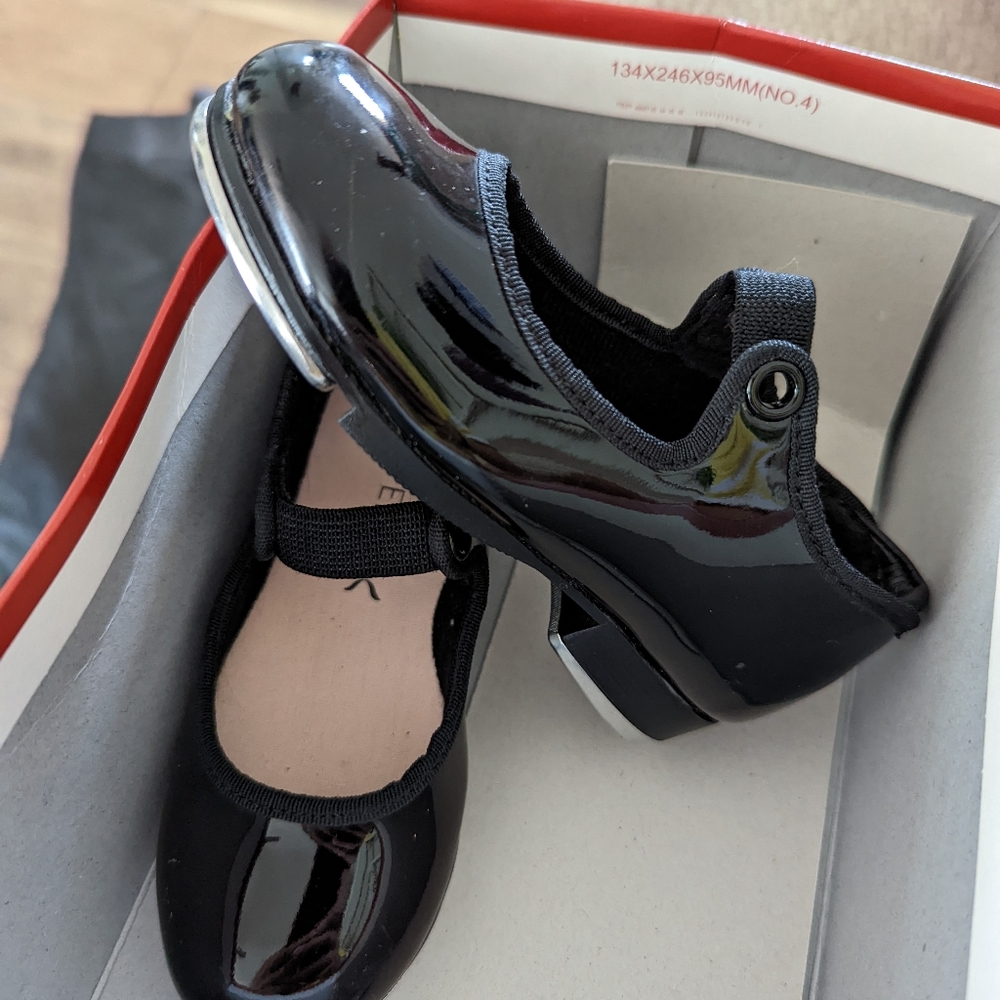 Toddler tap shoes